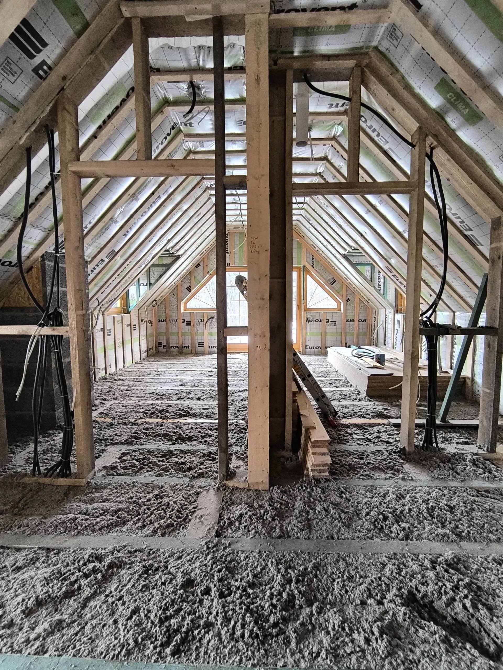 zdjęcie - ocieplanie poddasza